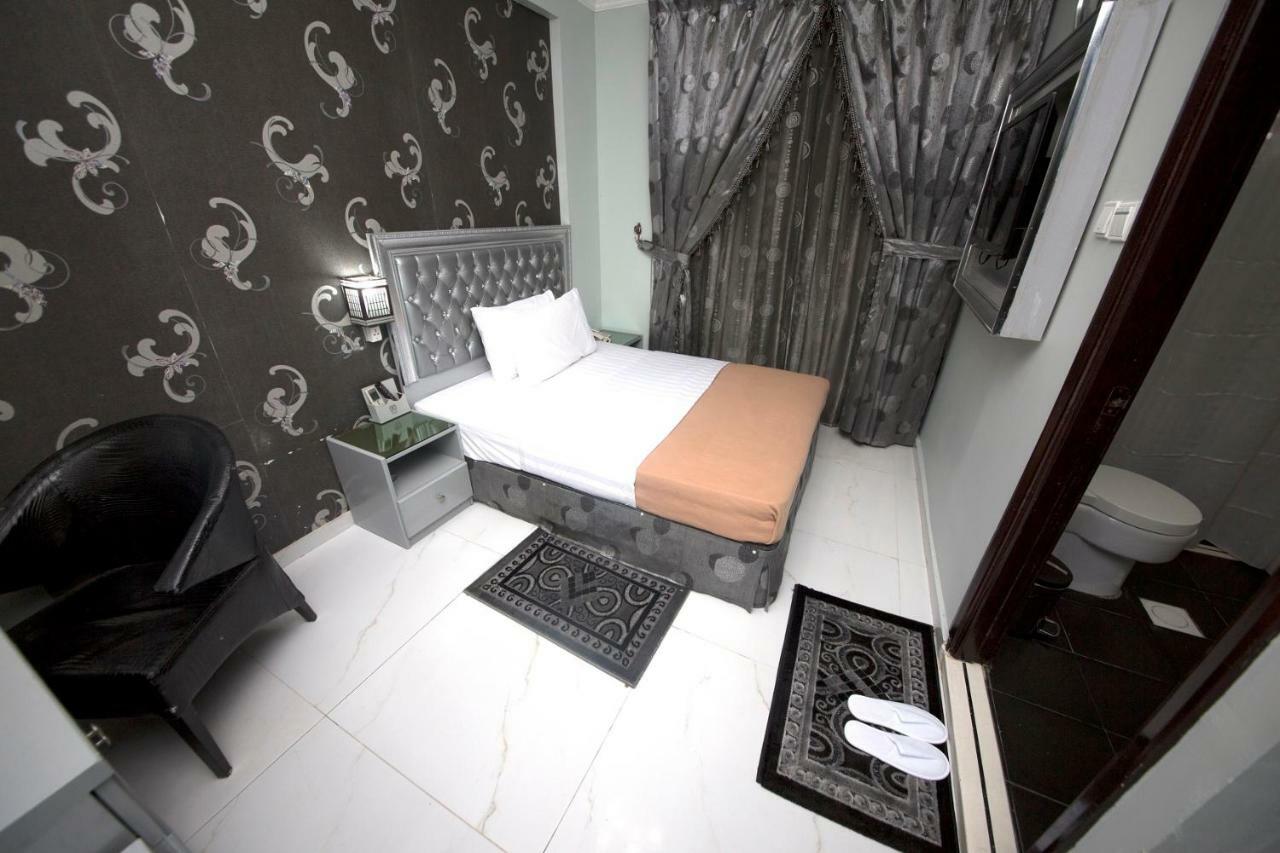 White Fort Hotel Dubai Dış mekan fotoğraf